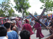 "Jesus" auf dem Weg zur Kreuzigung